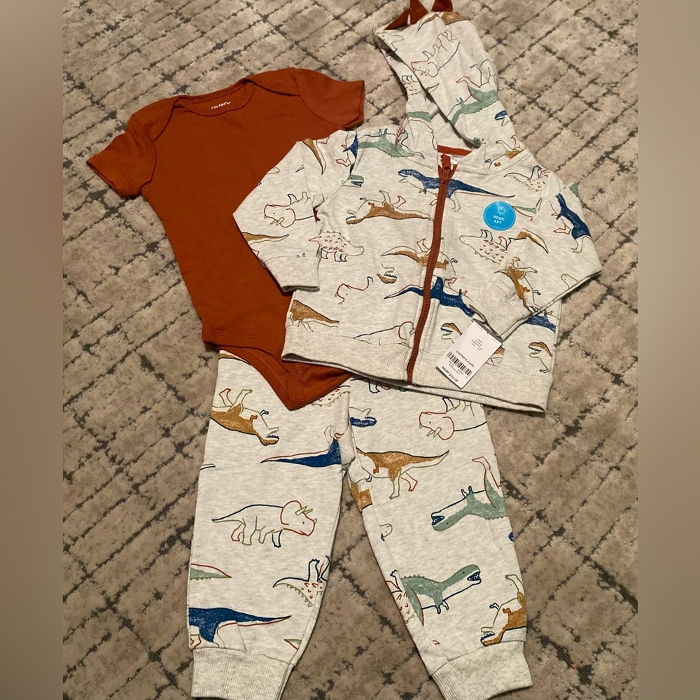 Carter’s 3 piece set. NWT